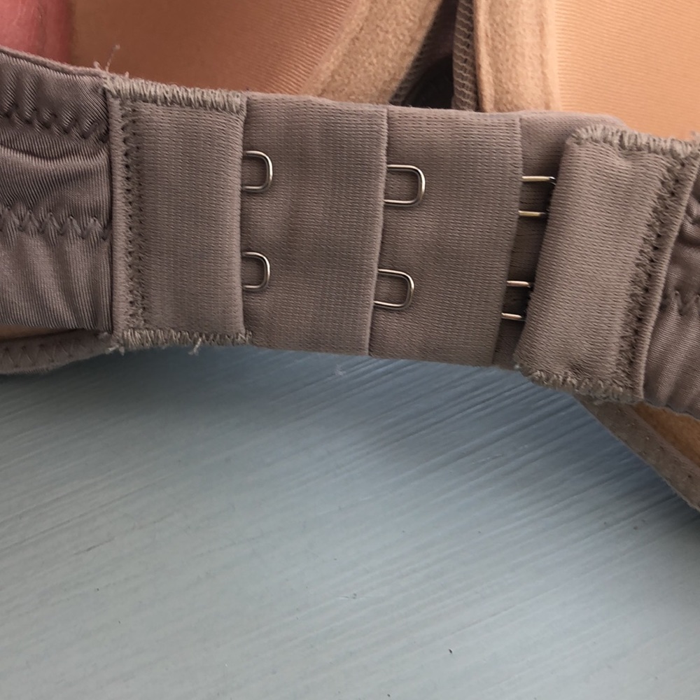 Bra - Picture 8 of 9